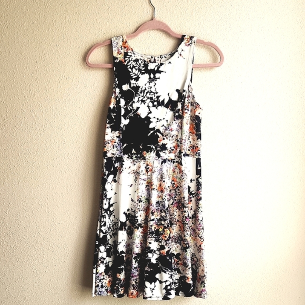 Xhilaration Floral Women's Skater Dress - Black, White, and Orange